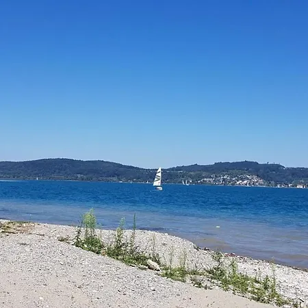 Hoher Hirschen: Historic Tudor House With Stylish And Museum Apartment Bodman-Ludwigshafen